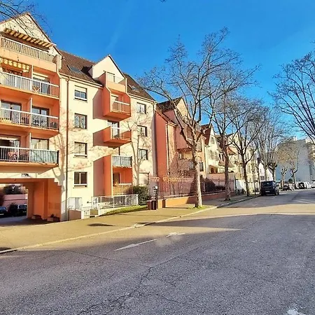 Apartament Chez Coralie - T2, 2 Pers, Parking, Balcon