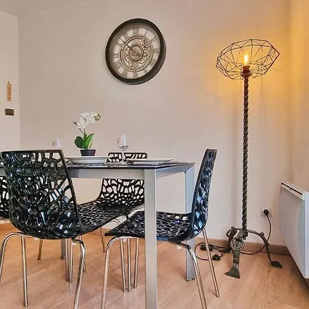 Chez Coralie - T2, 2 Pers, Parking, Balcon