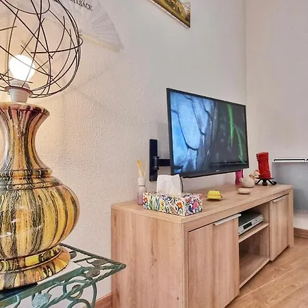 Appartamento Chez Coralie - T2, 2 Pers, Parking, Balcon *